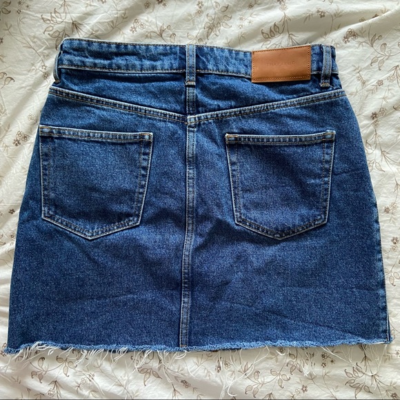 Zara Denim Skirt - Picture 2 of 3